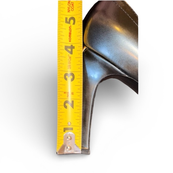 Louis Vuitton Metallic Black Heels 38.5/ 8.5 - Picture 7 of 7